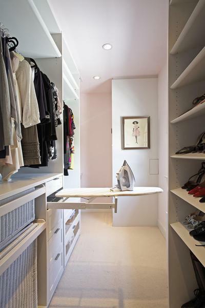 Klädkammare - är det en möjlighet att befria ditt hem från skrymmande möbler