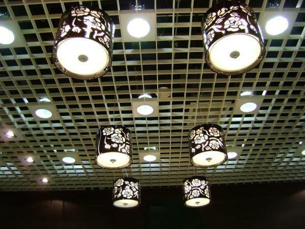 Fixtures for the ceiling grilyato are environmentally safe and noiseless in use