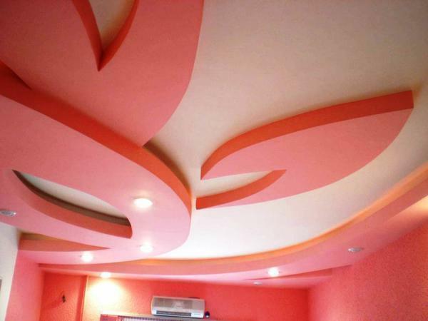 Using foam, you can create interesting compositions on the ceiling, combining different colors