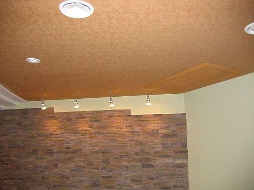 Hlavnou výhodou stretch stropu je možné získať dokonale rovný povrch