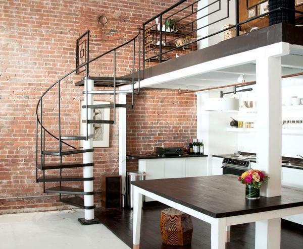 Spiral staircase - the best option in terms of saving space