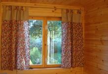 23872-simple-and-original curtains-for-dachas