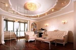 diseño de techo en la sala de estar