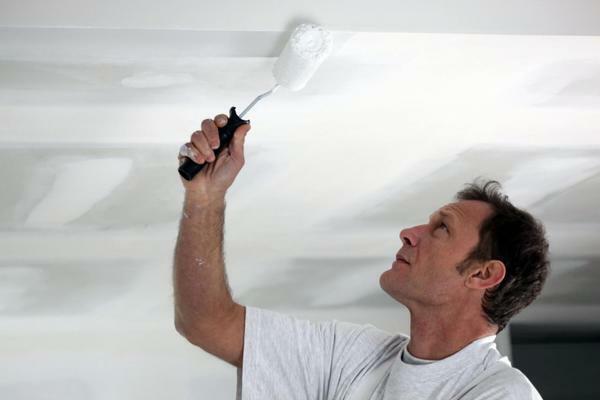 Primer is an important stage in the preparation of the ceiling, as it helps protect the surface from fungus and mold