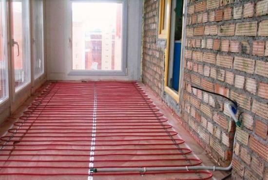 Underfloor heating system - one of the options for heating the balcony