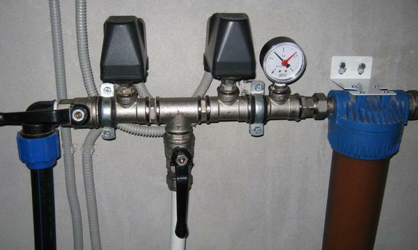 Having studied the device carefully, it is possible to install a water pressure switch in the most convenient way