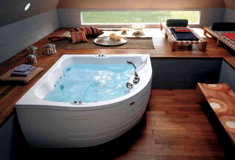 Plytelės vonios kambaryje: interjero dizainas kambario 2x2 su savo rankas raudonai su sūkurine vonia