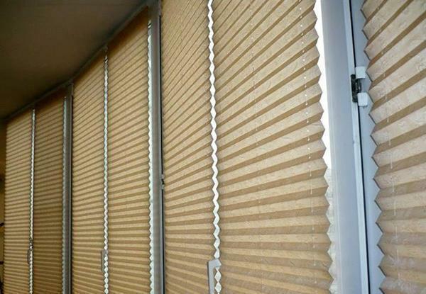 Such blinds are able to fully fulfill their function, preventing sunlight from entering the room due to the density of the material