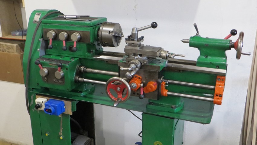 Functionality lathe TV-4 can be used for a variety of tasks