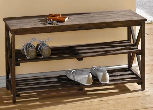 Vantagens de suportes de madeira para sapatos é que é bastante prático e fácil de usar
