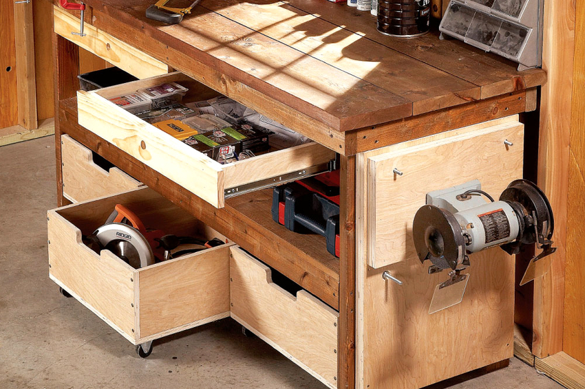 DIY workbench in the garage: the choice between wood and metal