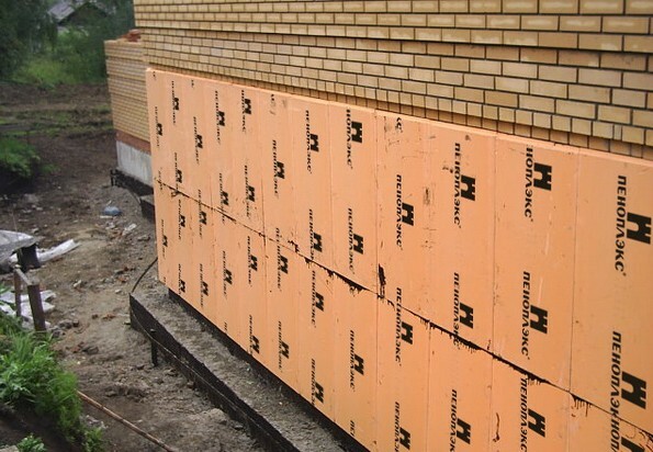„Penoplex” na zidovima temelja.