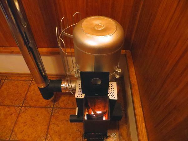 The stove from the gas cylinder should be installed in such a way that it does not come into contact with the plating of the room