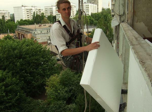 Sundurma ısı yalıtımı: ne kadar sıcak, teknoloji duvarlarının dışında, balkon yalıtım parapet, içeriden iyidir