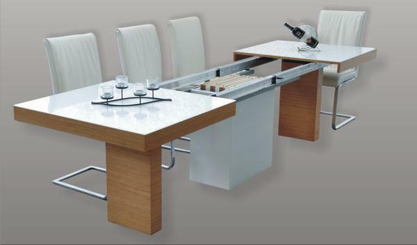 Bez obzira na vrstu sklopivi stol ste izabrali, to mora biti poput žive pod zajedničkim stilu