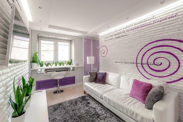 Lilac color can be combined with different color schemes, the main thing - that they are in harmony with each other