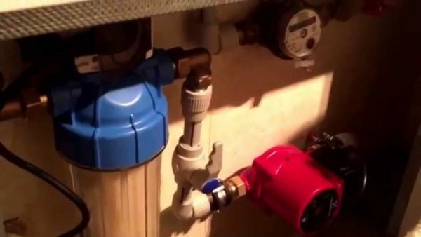Due to the small size of the pump can fit in a small space