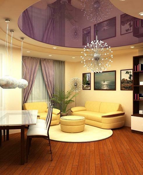 Stretch ceiling has a lot of advantages, due to which increasingly in the interior design of the living room is given preference to this type of decoration