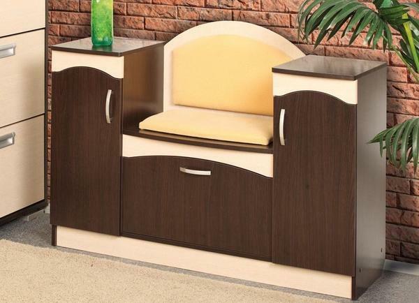 Vyzdvihnutie krásny lavicu sála pre moderné, by mali venovať pozornosť jeho kvalita a základné funkčnosti