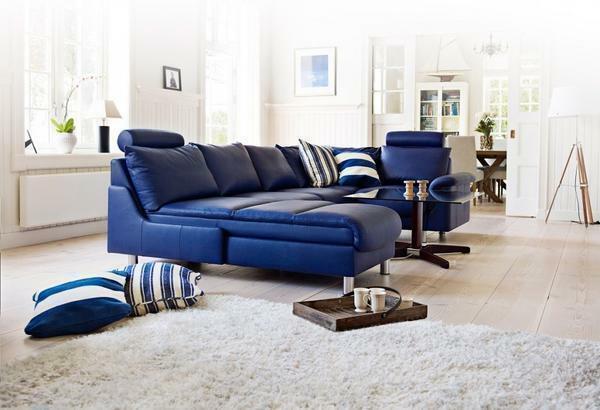 Sofa with a sleeping place should be chosen taking into account the size and design of the guest room