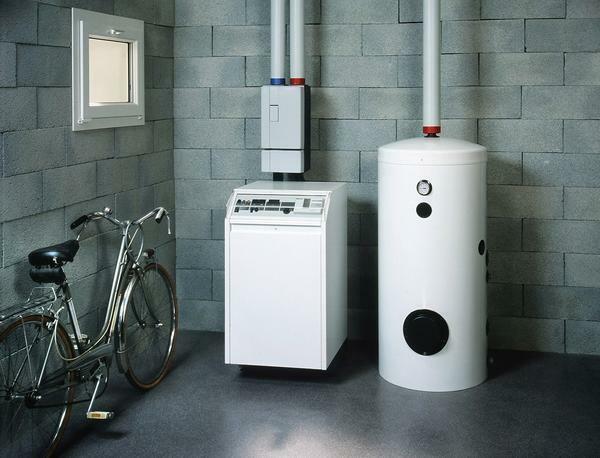 When choosing a boiler for a private house, you should take into account its area and materials, of which it is made