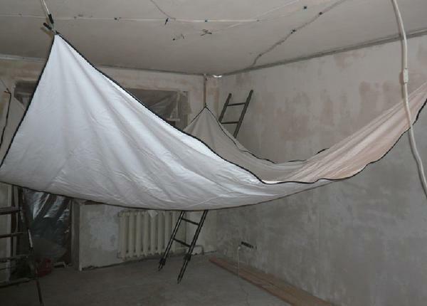 Ease and speed of installation is not the only advantage of stretch ceilings