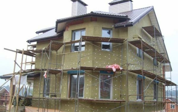 Insulation of rock fibers can be safely used for the external insulation