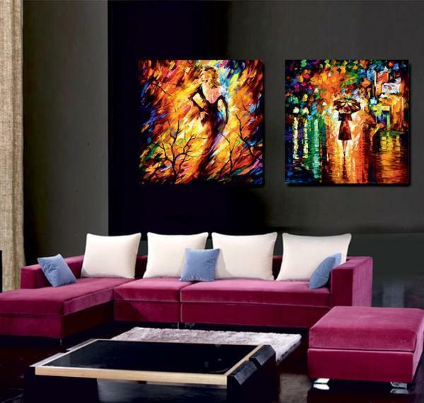 lukisan yang indah mungkin menjadi fokus utama dan spektakuler di interior ruang tamu