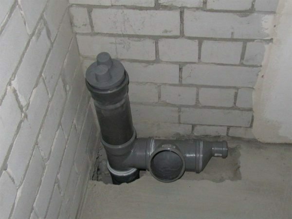 Zaključak kanalizacijskih cijevi