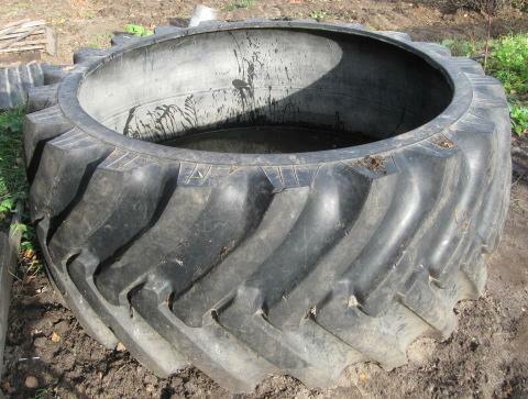 Create a well of tires with their own hands - not too troublesome business