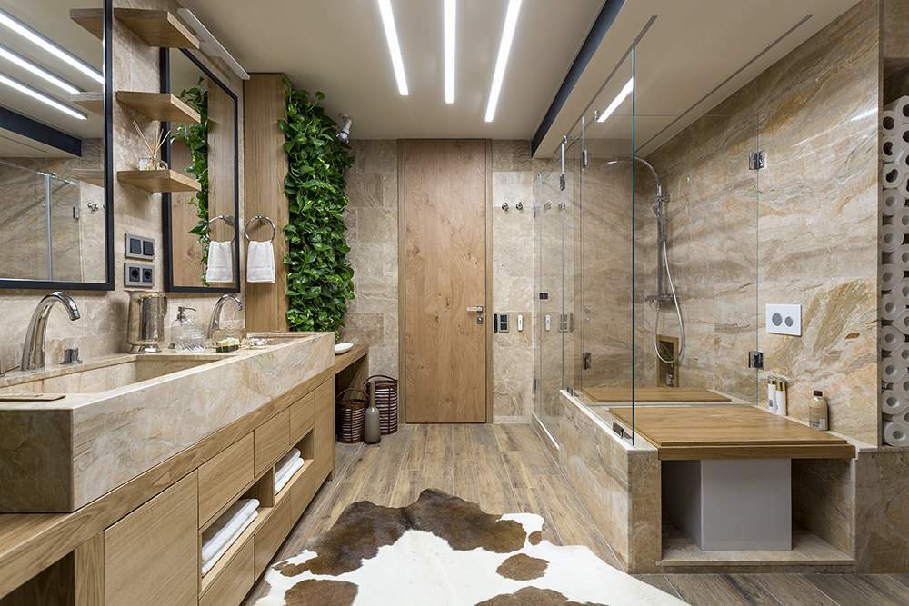 The use of natural materials in the decor of the bathroom