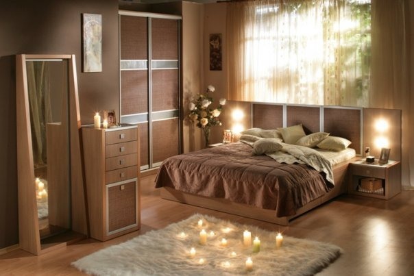 Modernus miegamasis dizainas mažoje erdvėje
