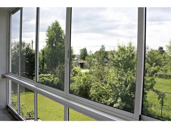 Balkon okvir aluminija montirati jednostavno