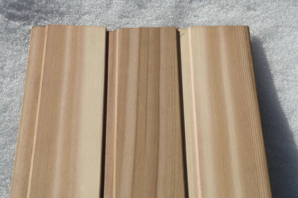 pannellature parete fatta di cedro è facilmente riconoscibile per le bande caratteristiche