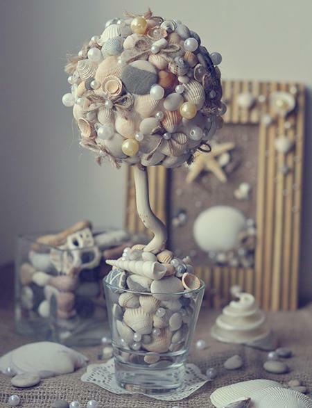 Topiary of shells will always remind you of the best moments of your life spent at sea