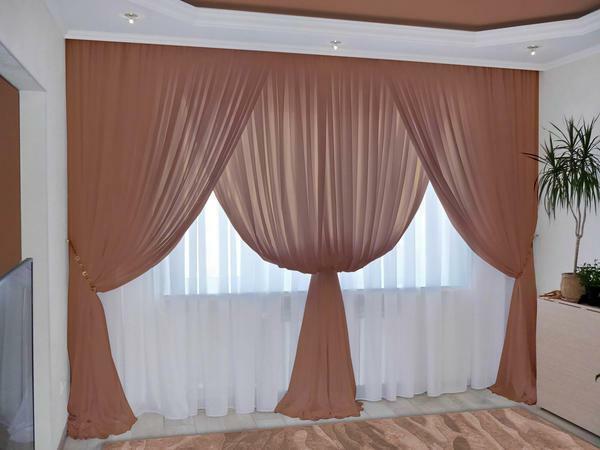 The most popular curtain material for window decoration is the veil