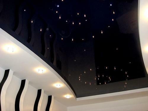 Black ceilings not only look chic, but also have many advantages