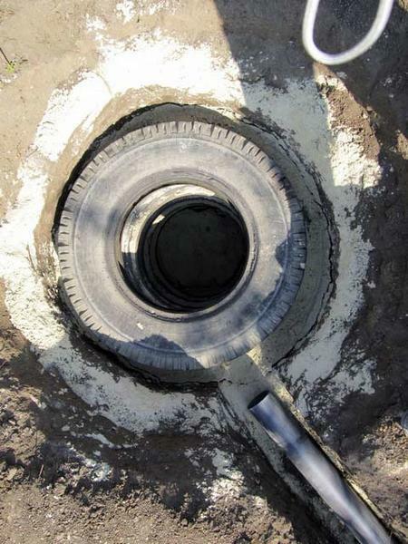Sewerage from tires is the simplest and most affordable option for equipping the system
