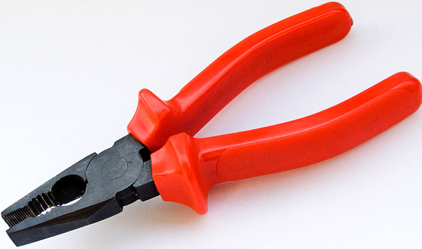 Pliers are considered more functional than pliers 