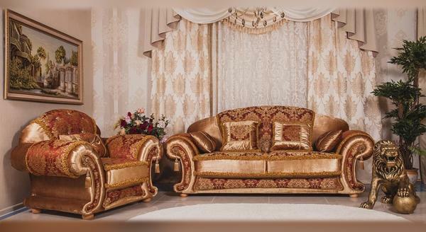 Okrem estetických charakteristík čalúneného nábytku pre obývaciu izbu, je potrebné vziať do úvahy zložitosť jeho starostlivosť a údržbu