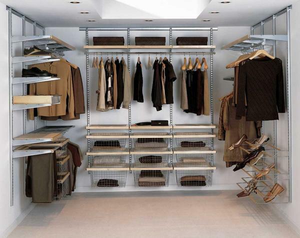 You should familiarize yourself in advance with the types of dressing rooms and choose the one suitable for you