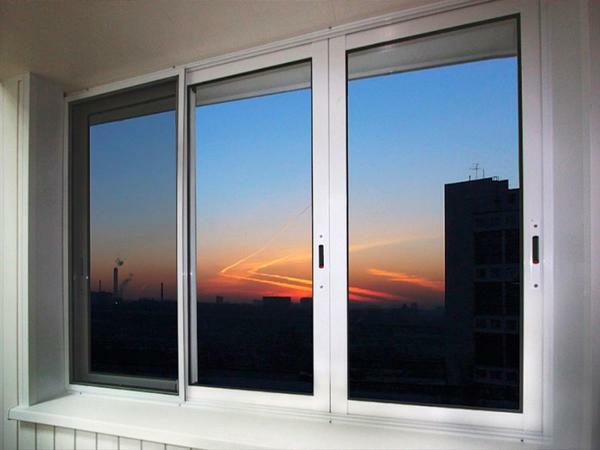 Sliding plastic windows on the balcony can be of several types