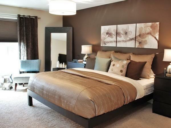The bedroom is a room for rest, so it is important to create a cozy and relaxing atmosphere here