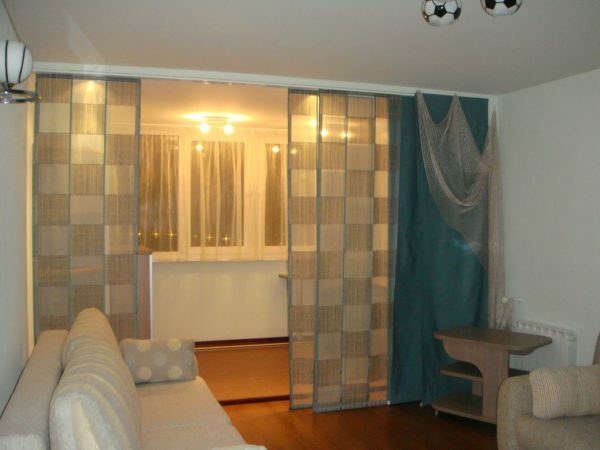 Japanese curtain panels can be used not only in the eastern interior