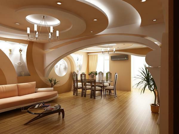 Choose an unusual ceiling should be so that it harmoniously blends into the interior in shape and color