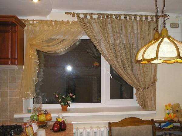 Curtains for kitchen curtains are best to choose light shades
