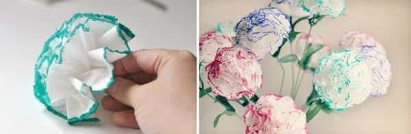 Make a carnation from a napkin is not at all difficult