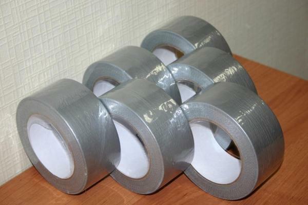 Tape for pipe sealing has anti-corrosion properties