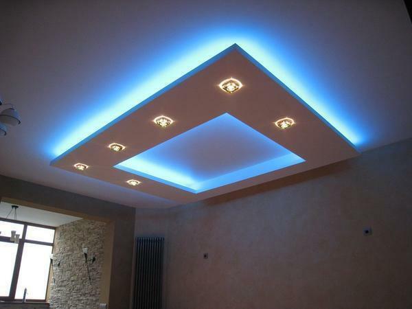 Za dekorativni strop raztezajo popolnoma neonske luči