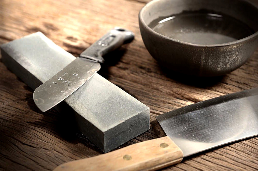 Anordninger til slibning knive: måder at gøre bladet skarp